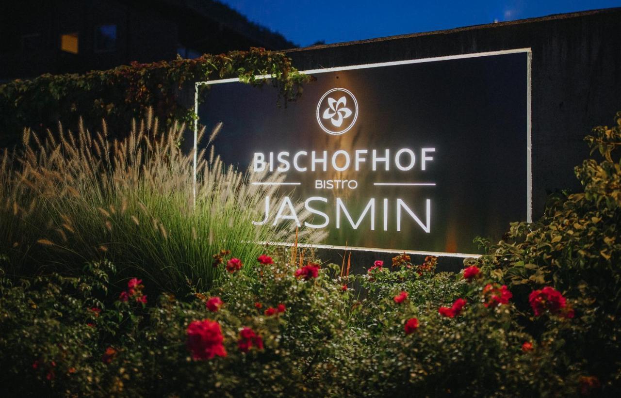 Hotel Bischofhof - Bistro Jasmin Кьюза Экстерьер фото